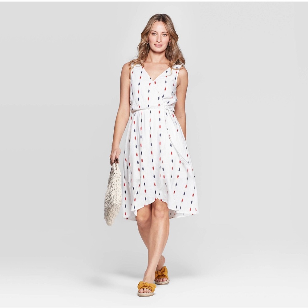 NWT Universal Thread Dress